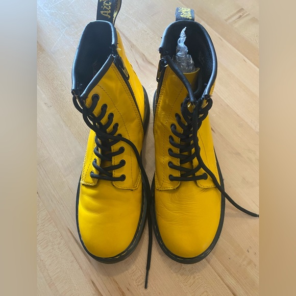 DR.MARTENS YOUTH 1460 LEATHER LACE UP BOOTS - Picture 5 of 8